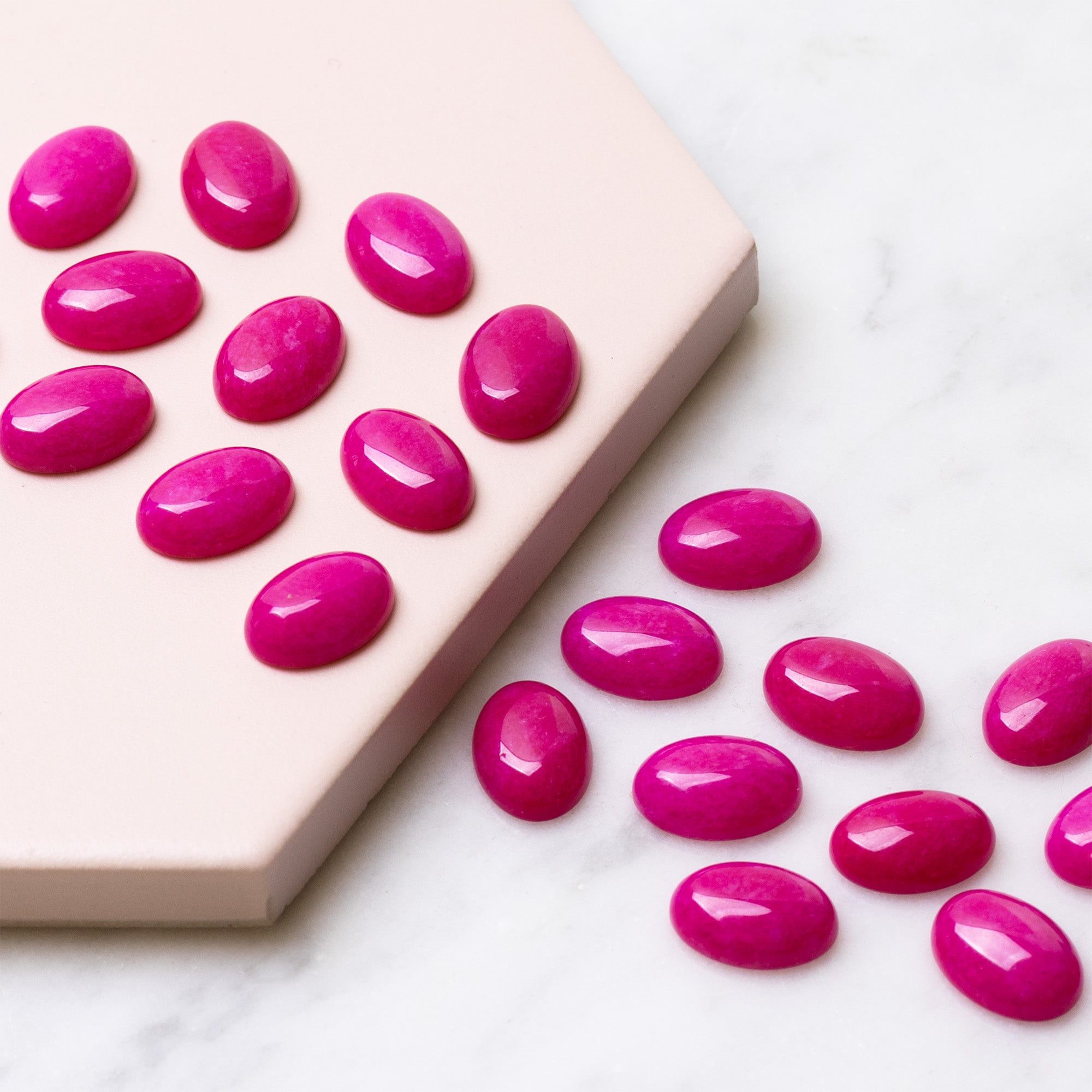 Fuchsia Pink Agate Cabochons 14x10mm Oval