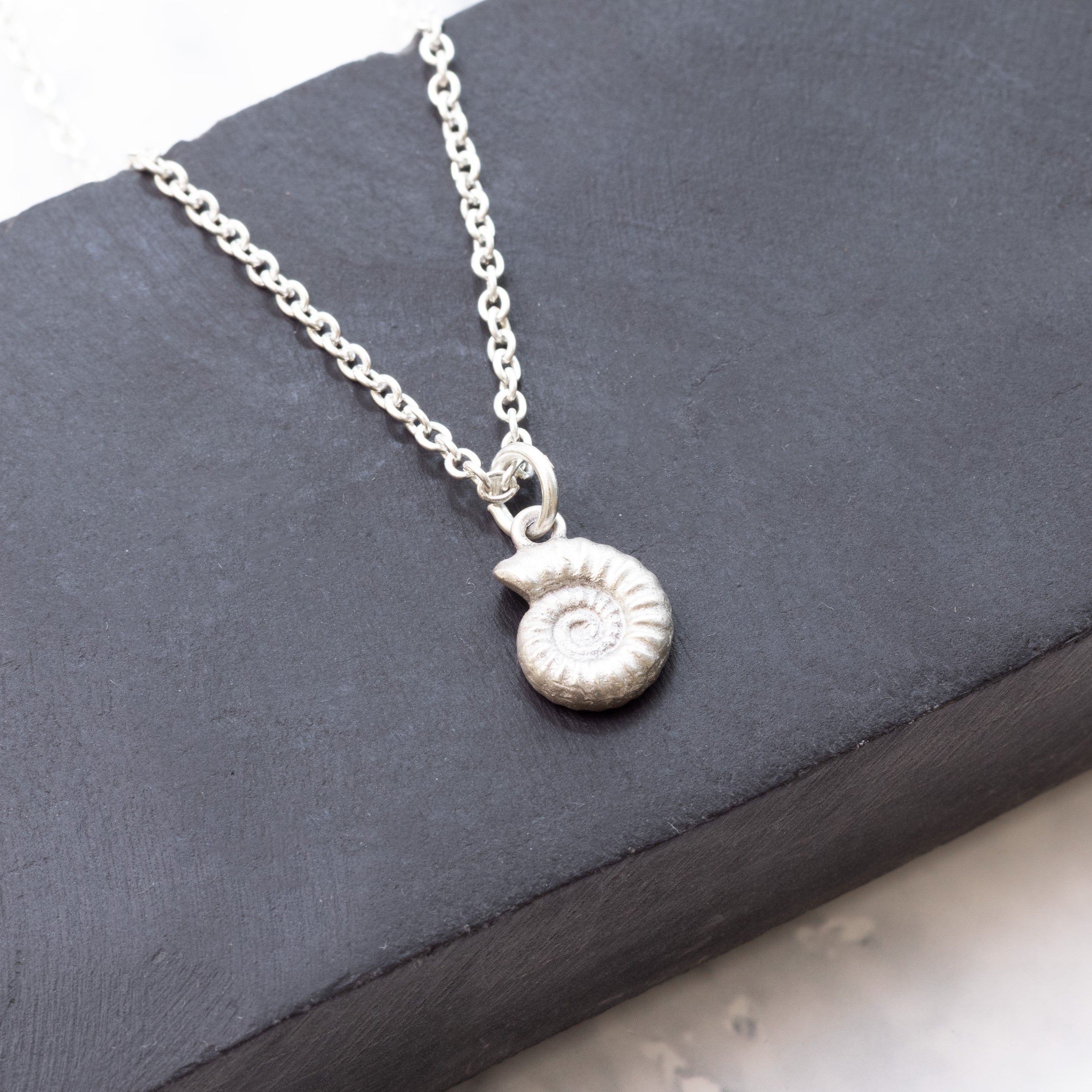 Embeddable Eyelets For Silver Metal Clay