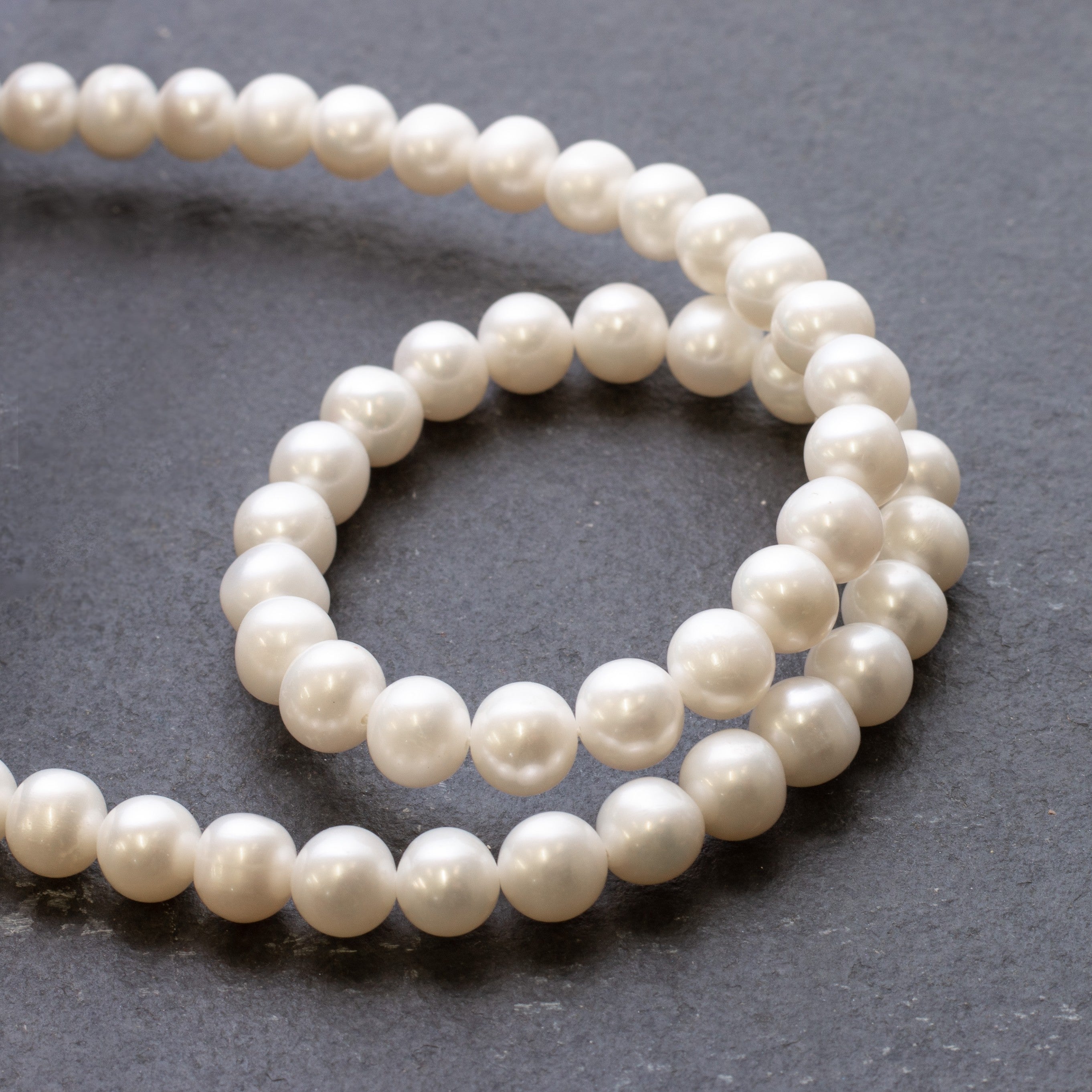 Cultured Freshwater Roundish White Pearls Approx 9mm