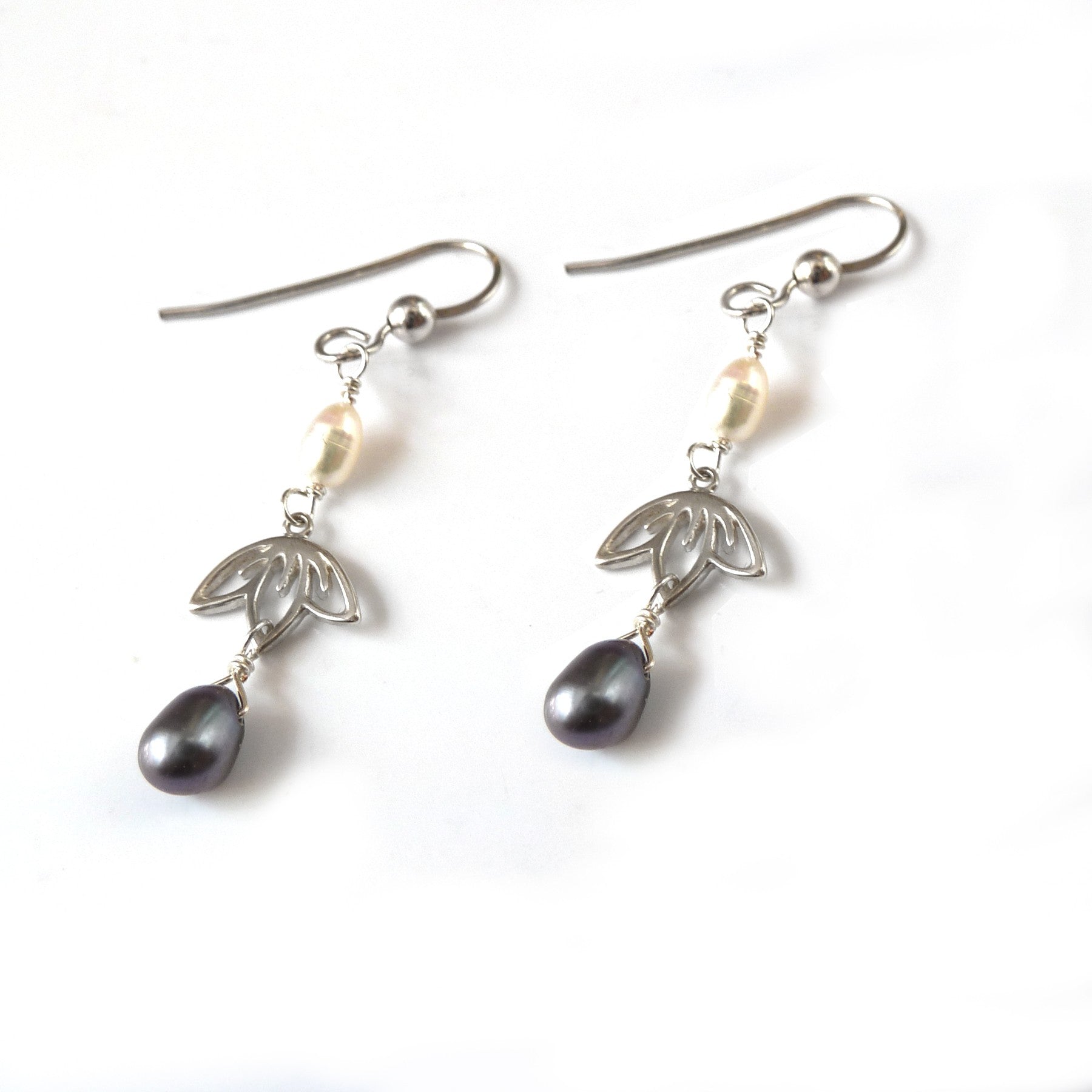 Cultured Freshwater Rice Shaped White Pearls Approx 3.5mm pk10 Beads