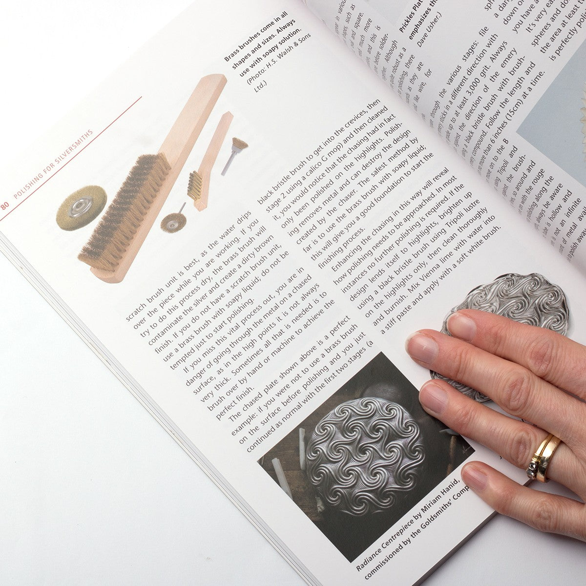 Polishing And Finishing For Jewellers And Silversmiths - Stephen M Goldsmith