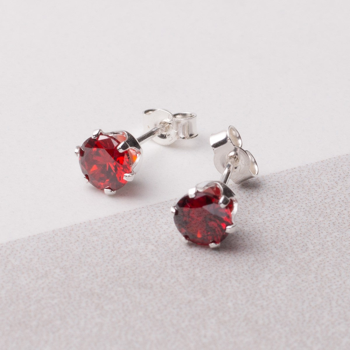 Garnet Coloured Cubic Zirconia Faceted Stones