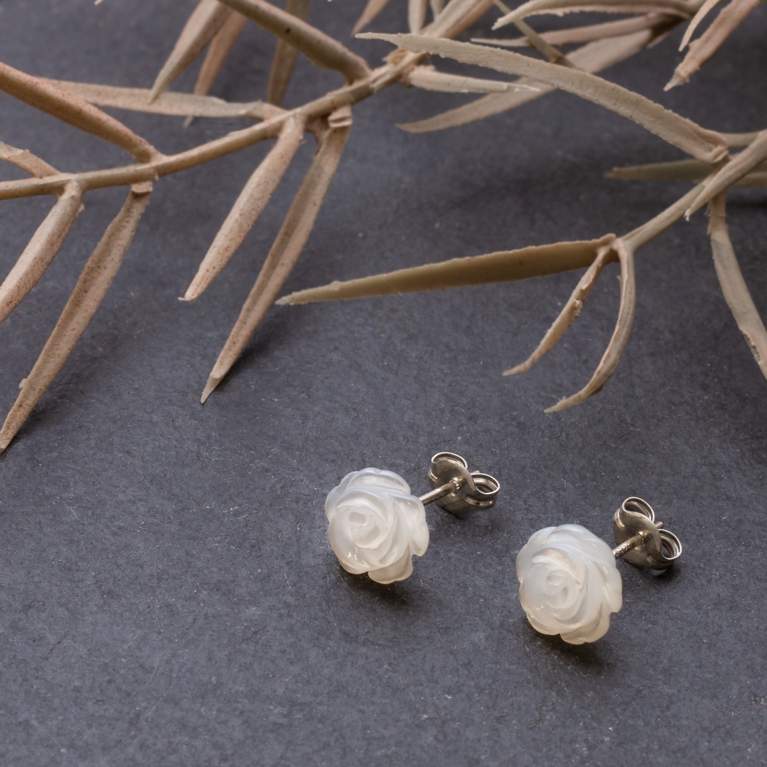 Mother Of Pearl Rose Shaped Half Drilled Beads