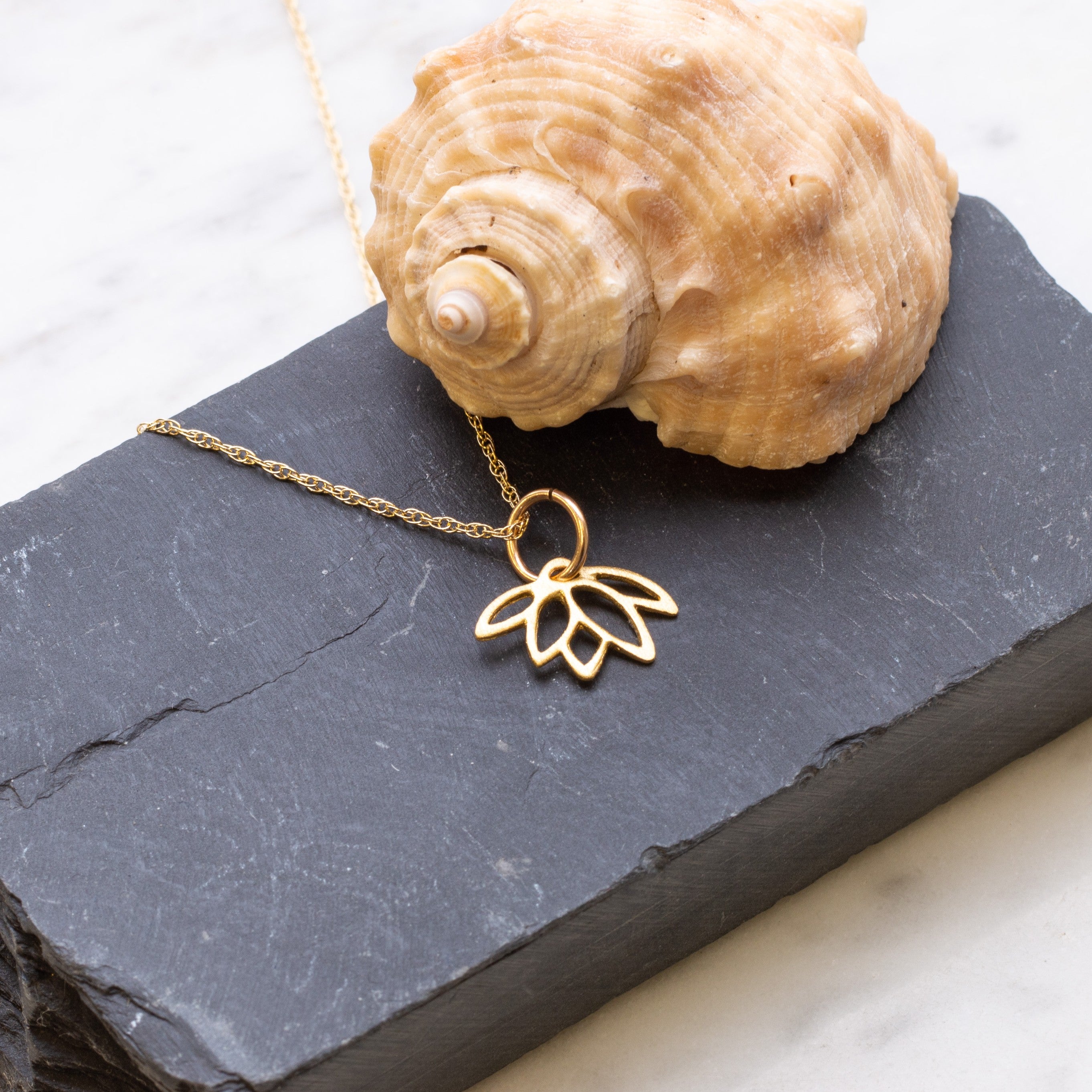 9ct Gold 7mm Round Jump Rings