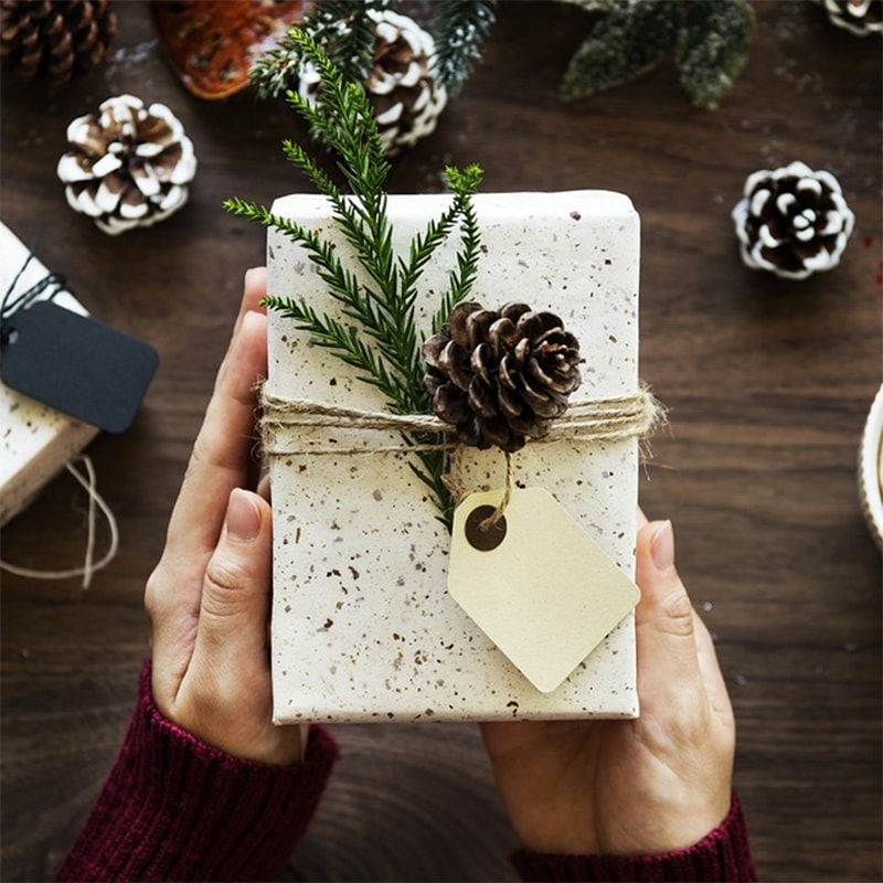 Prosecco & Rubies’ Top Tips for Buying the Perfect Gift
