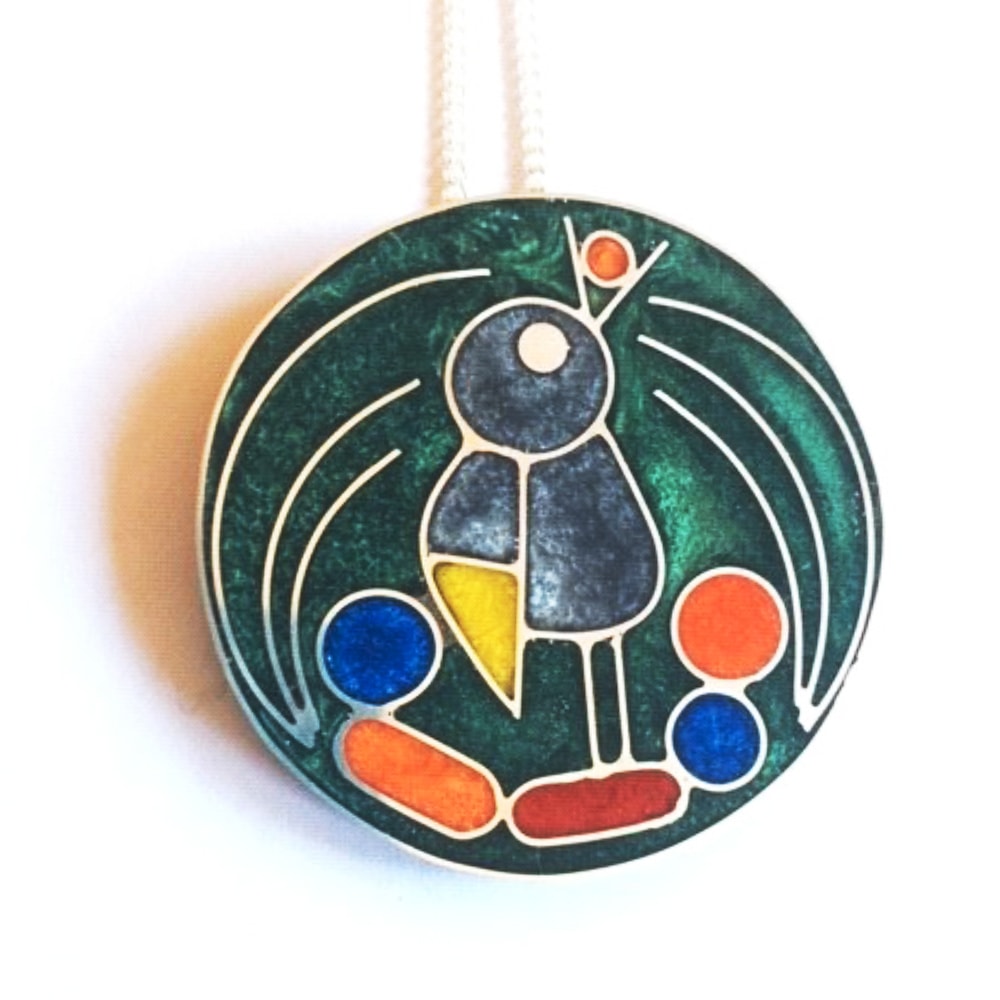 Creating A Resin Bird Pendant With Designer Sarah Hoare