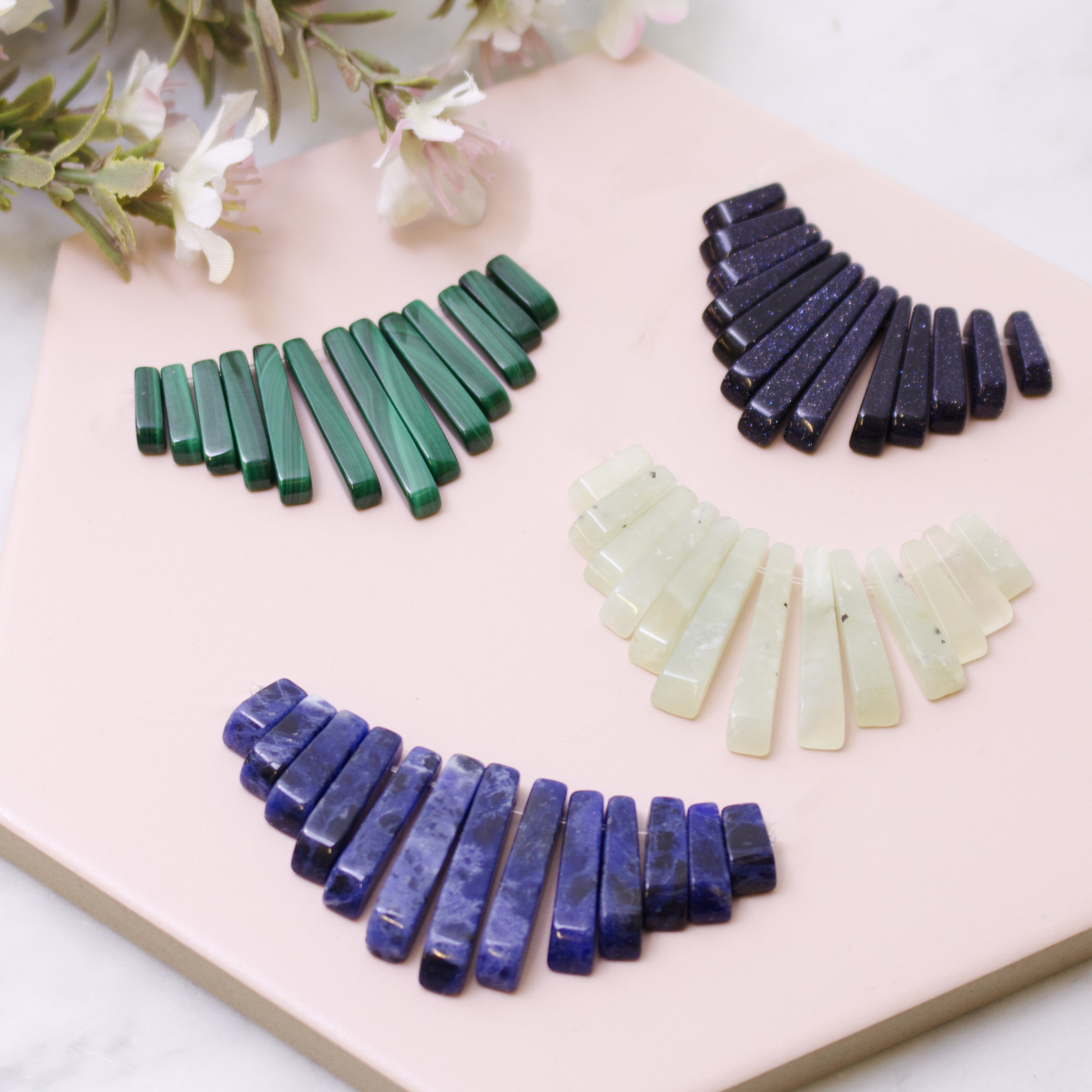 New Jade Serpentine Tapered Gemstone Bead Set With 13 Pieces