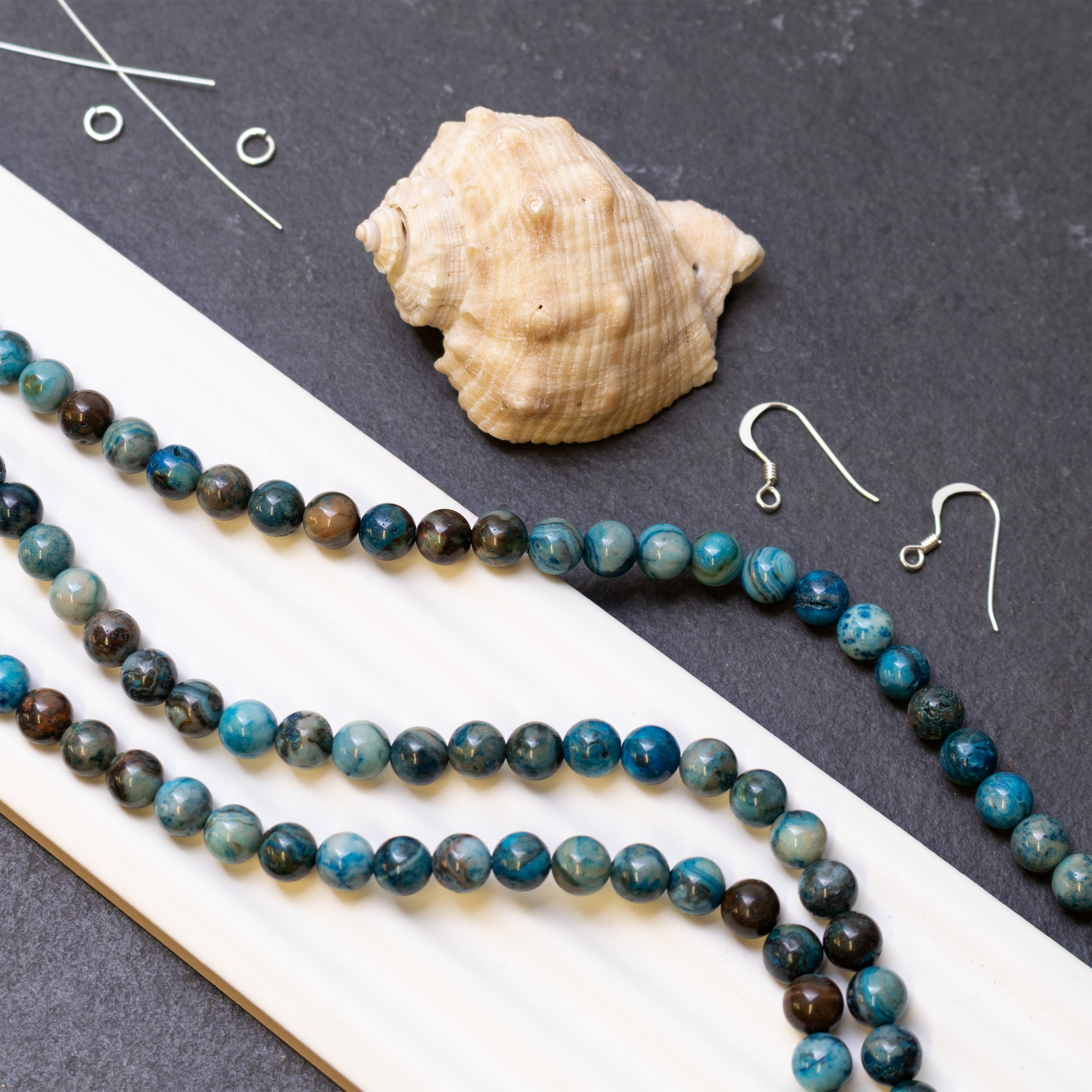 Blue Crazy Agate Round Beads
