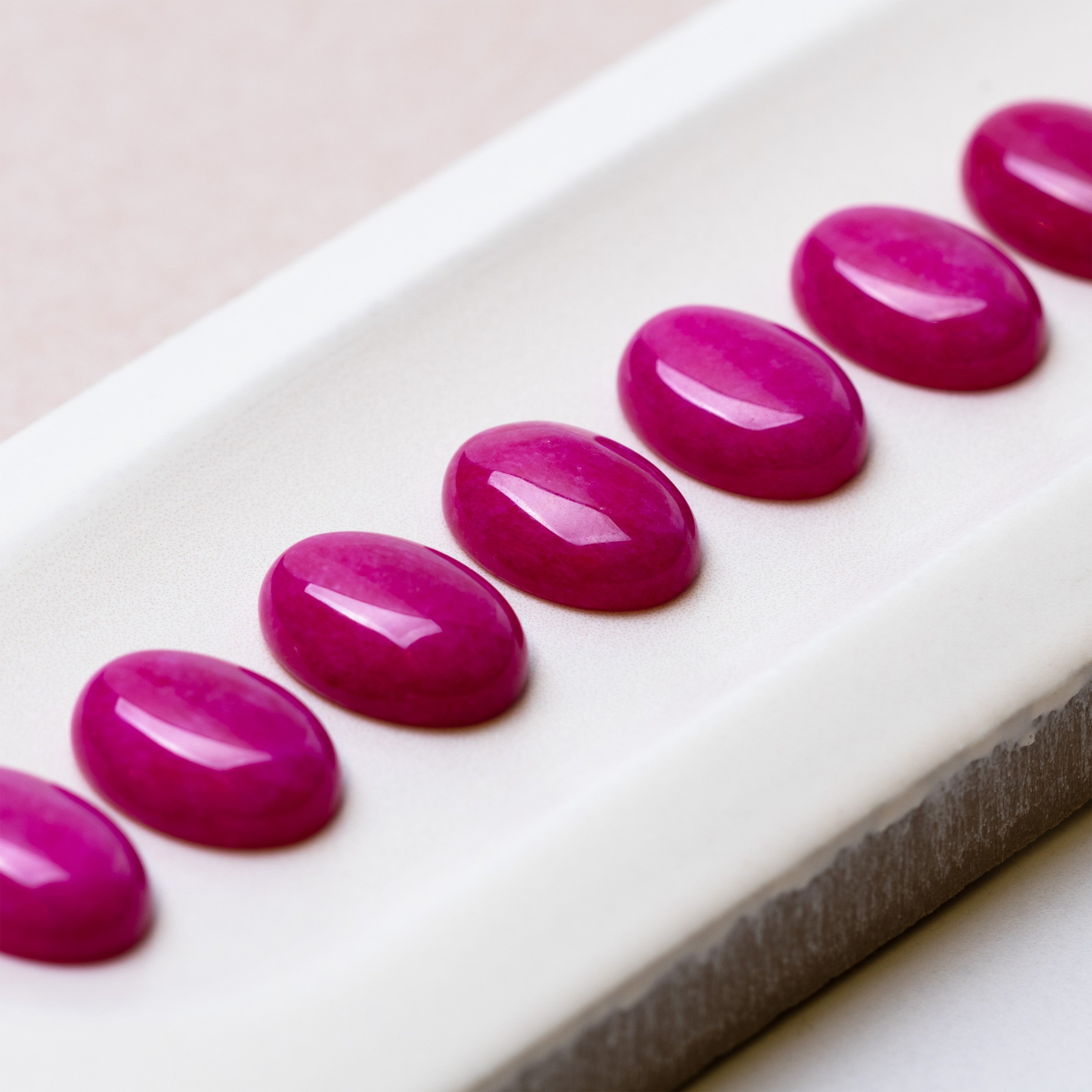 Fuchsia Pink Agate Cabochons 14x10mm Oval