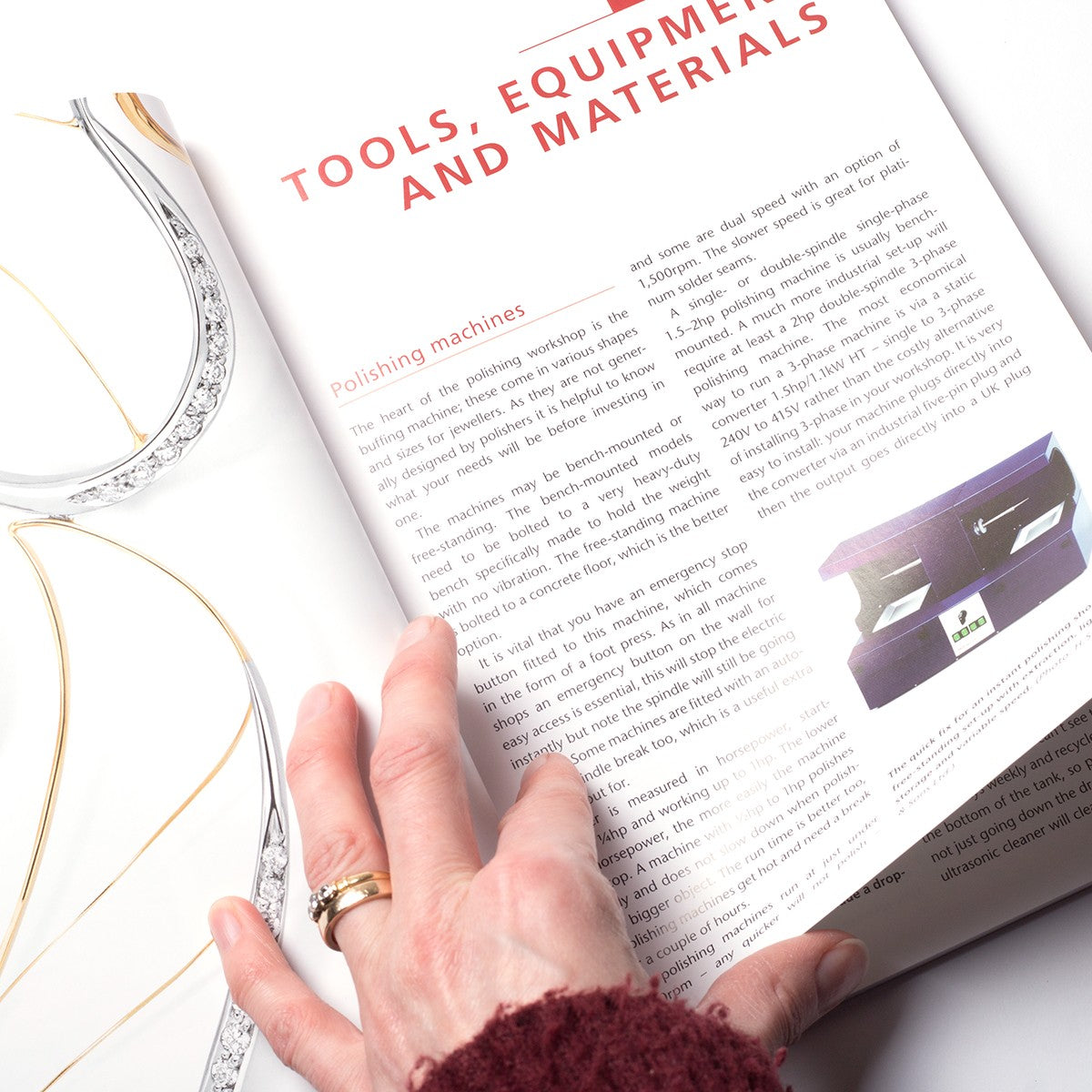 Polishing And Finishing For Jewellers And Silversmiths - Stephen M Goldsmith