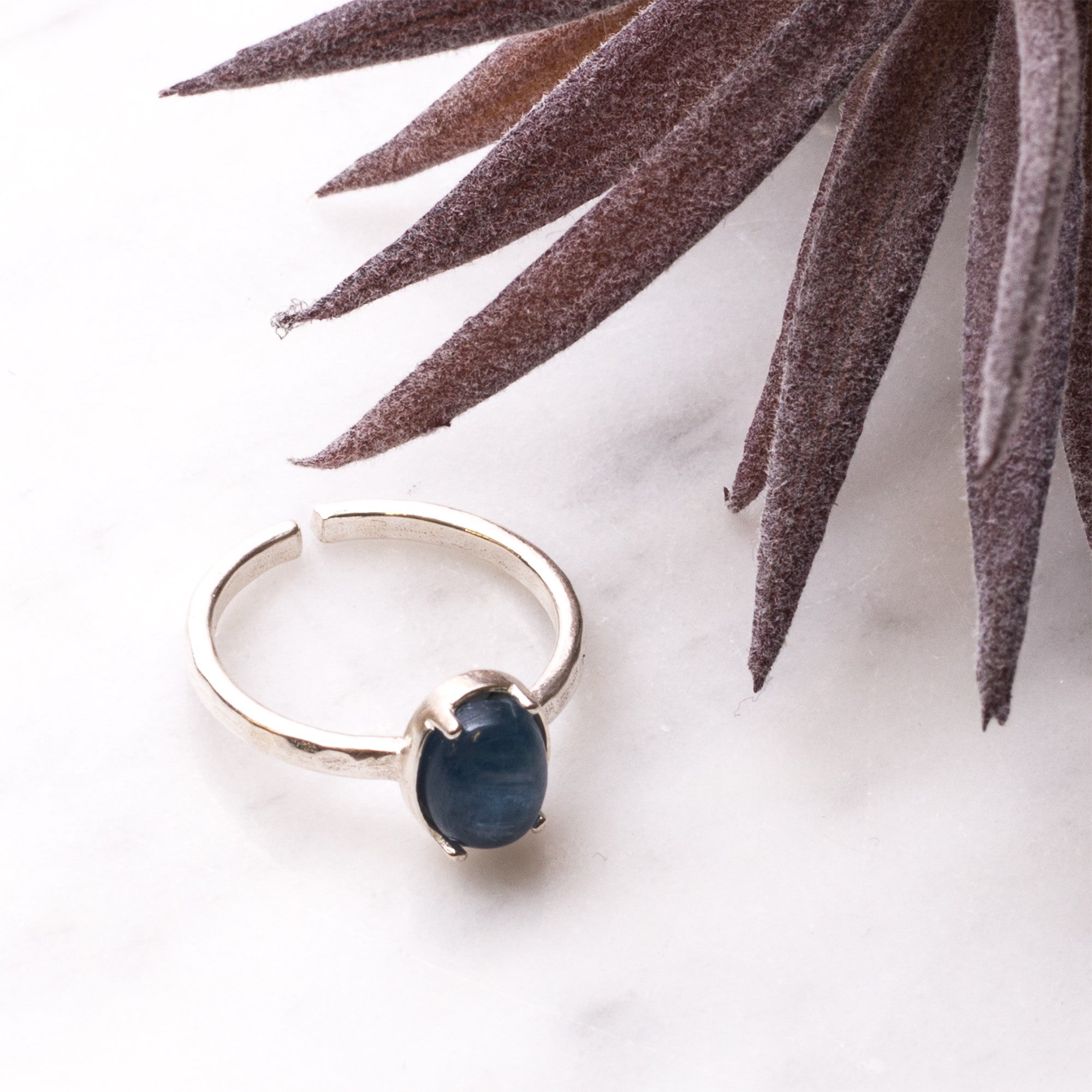 Sterling Silver Adjustable Textured Ring With Decorative Claw For 8x6mm Oval Cabochon